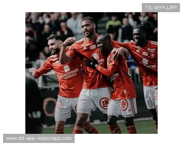 球队在欧冠中对抗不同风格球队体现战术灵活性，欧冠参赛球队分配